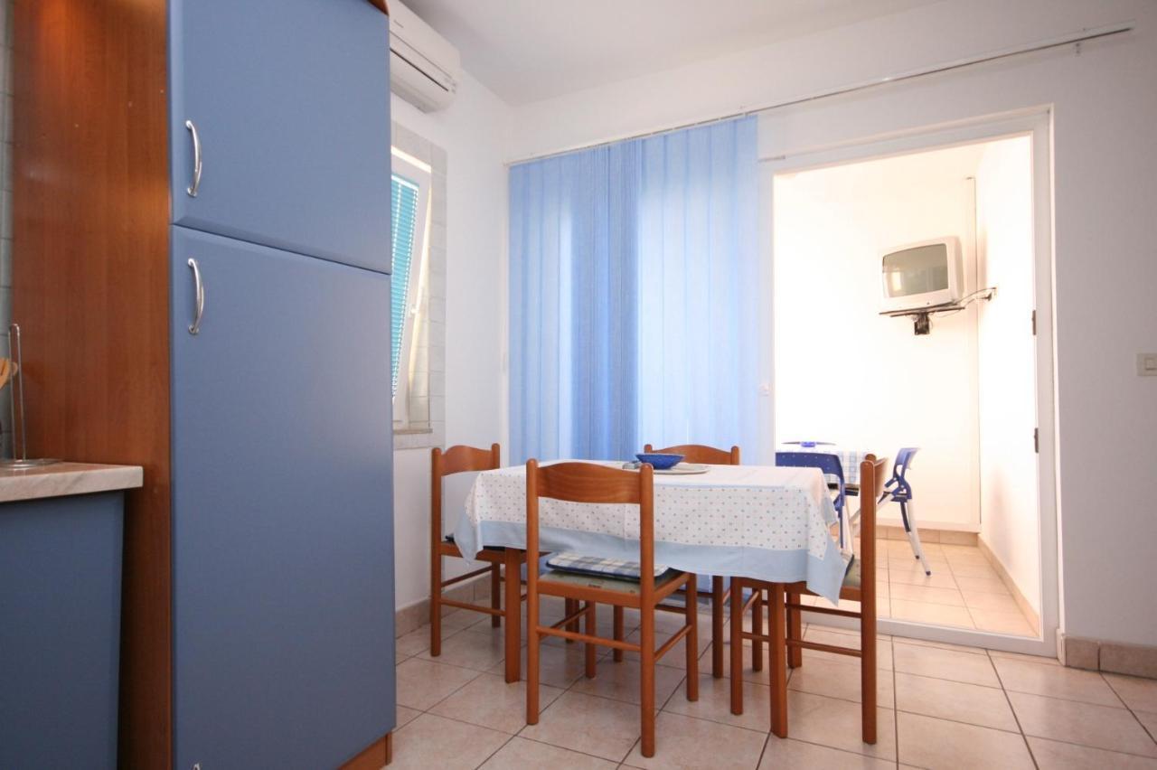Apartment Stara Novalja 6301B Экстерьер фото
